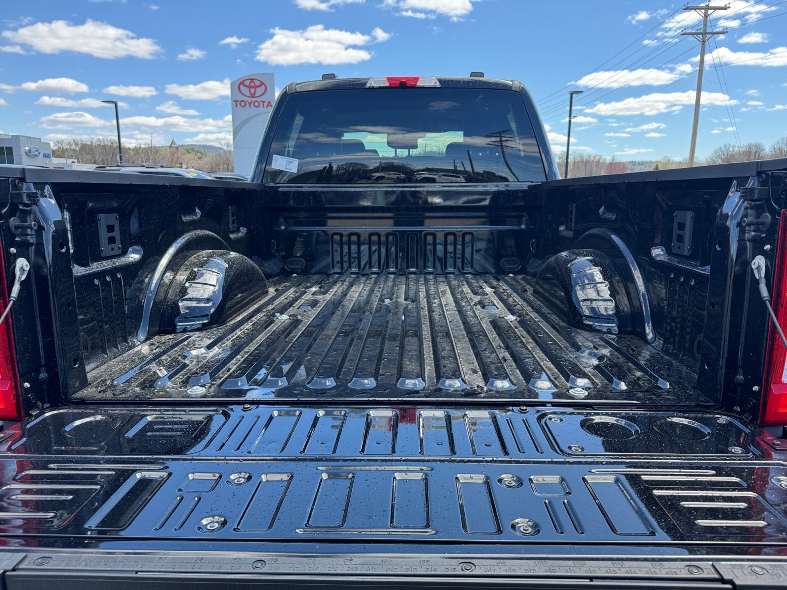 2026 Ford Super Duty F-350 SRW LARIAT