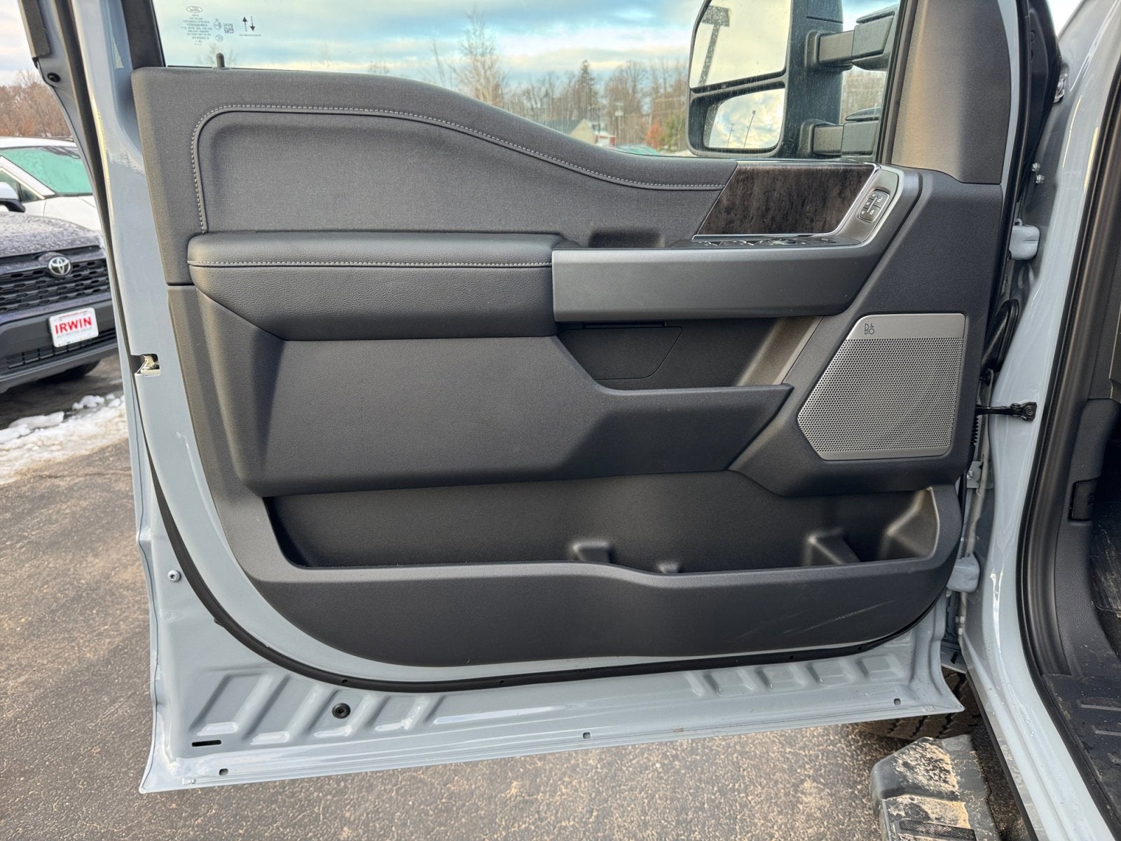 2026 Ford Super Duty F-350 SRW LARIAT