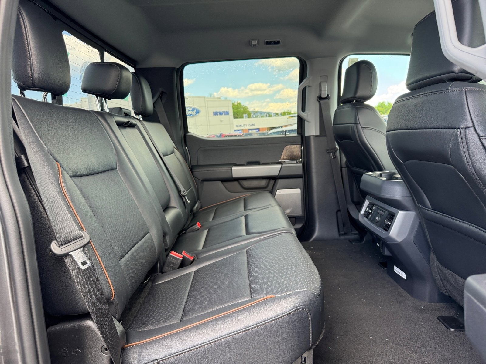 2026 Ford Super Duty F-350 SRW LARIAT