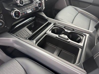 2027 Ford Super Duty F-350 DRW LARIAT
