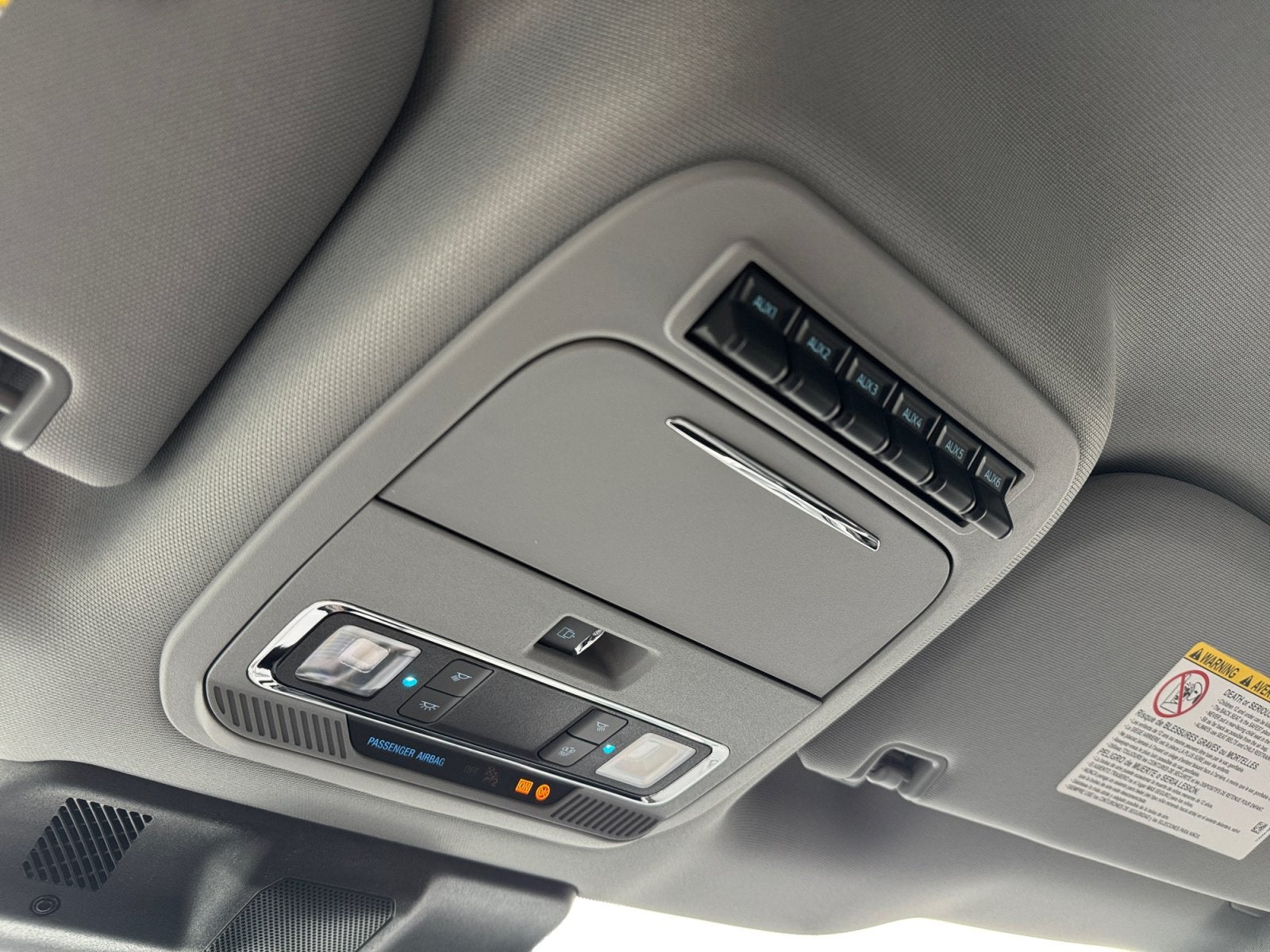 2027 Ford Super Duty F-350 DRW LARIAT
