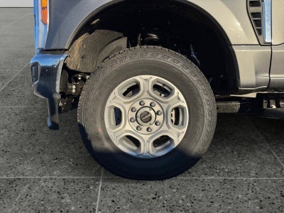 2026 Ford Super Duty F-350 SRW XLT