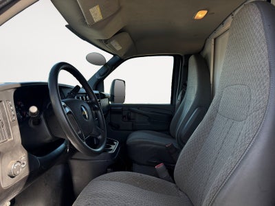 2011 Chevrolet Express Commercial Cutaway Work Van