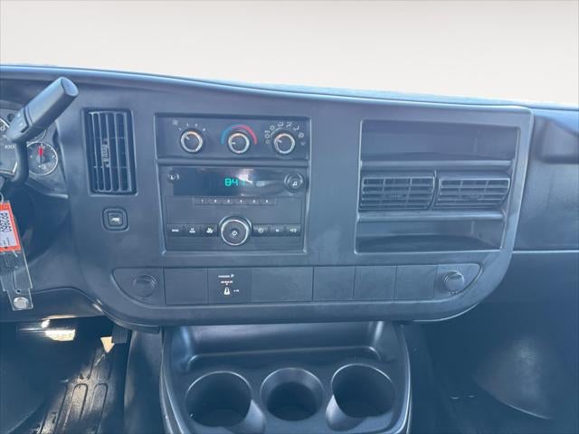 2011 Chevrolet Express Commercial Cutaway Work Van