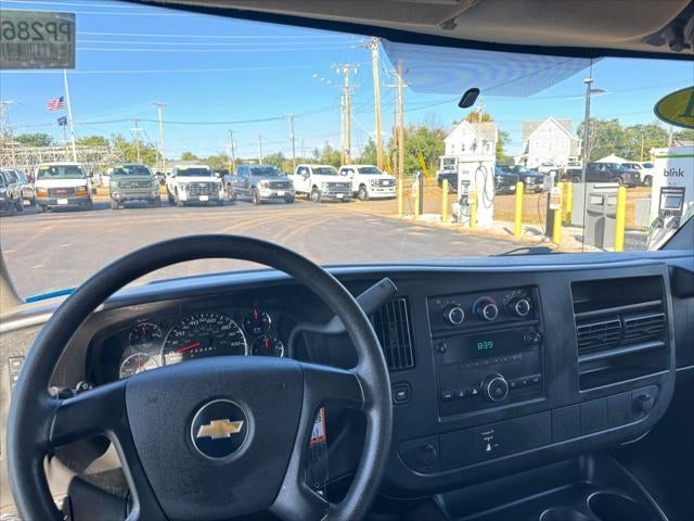2011 Chevrolet Express Commercial Cutaway Work Van