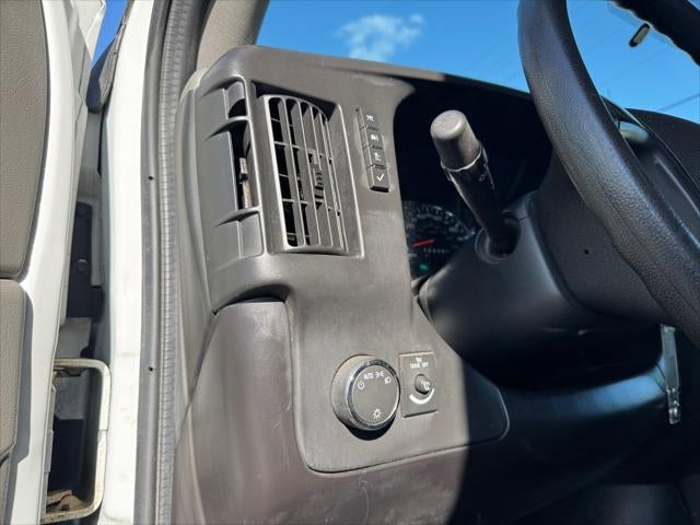 2011 Chevrolet Express Commercial Cutaway Work Van