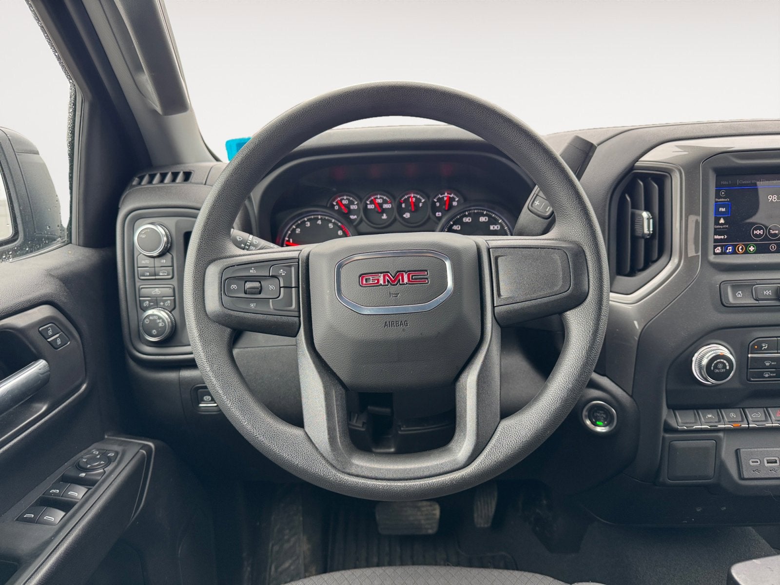 2024 GMC Sierra 1500 Pro