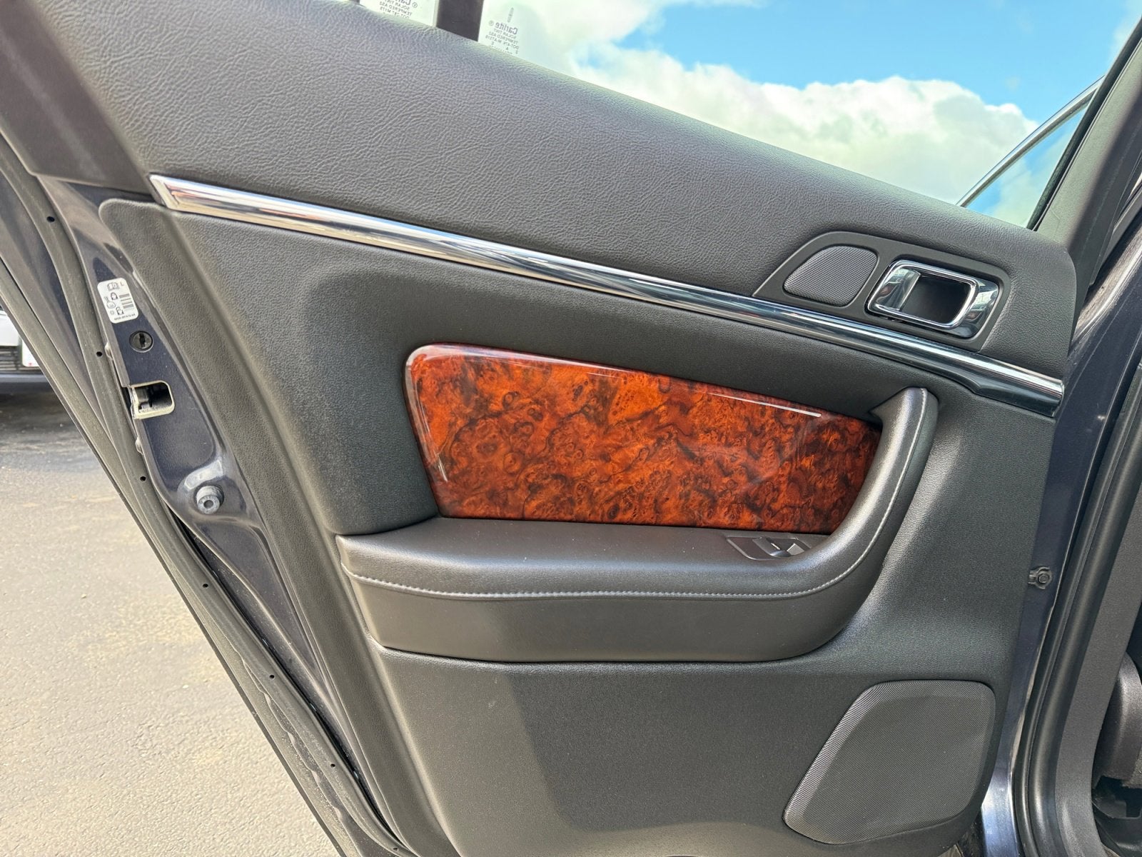 2014 Lincoln MKS Base