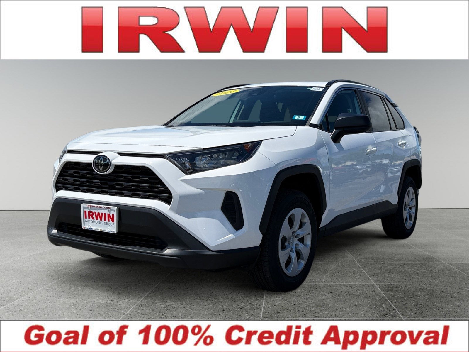 2021 Toyota RAV4 LE AWD's photo