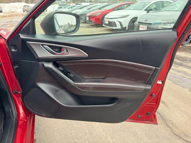 2018 Mazda Mazda3 5-Door Touring