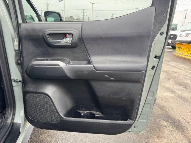 2022 Toyota Tacoma 4WD TRD Off Road