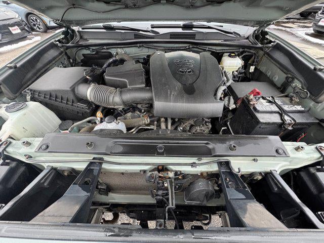 2022 Toyota Tacoma 4WD TRD Off Road