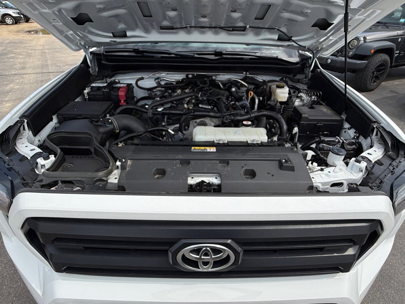 2024 Toyota Tacoma 4WD SR5