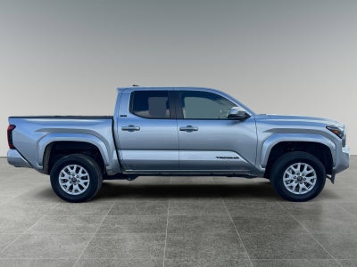 2025 Toyota Tacoma 4WD SR5