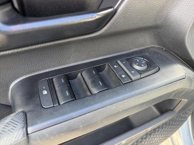 2025 Toyota Tacoma 4WD SR5