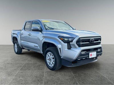 2025 Toyota Tacoma 4WD SR5