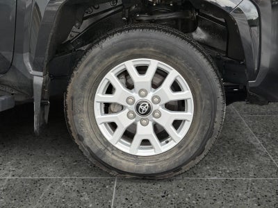 2025 Toyota Tacoma 4WD SR5