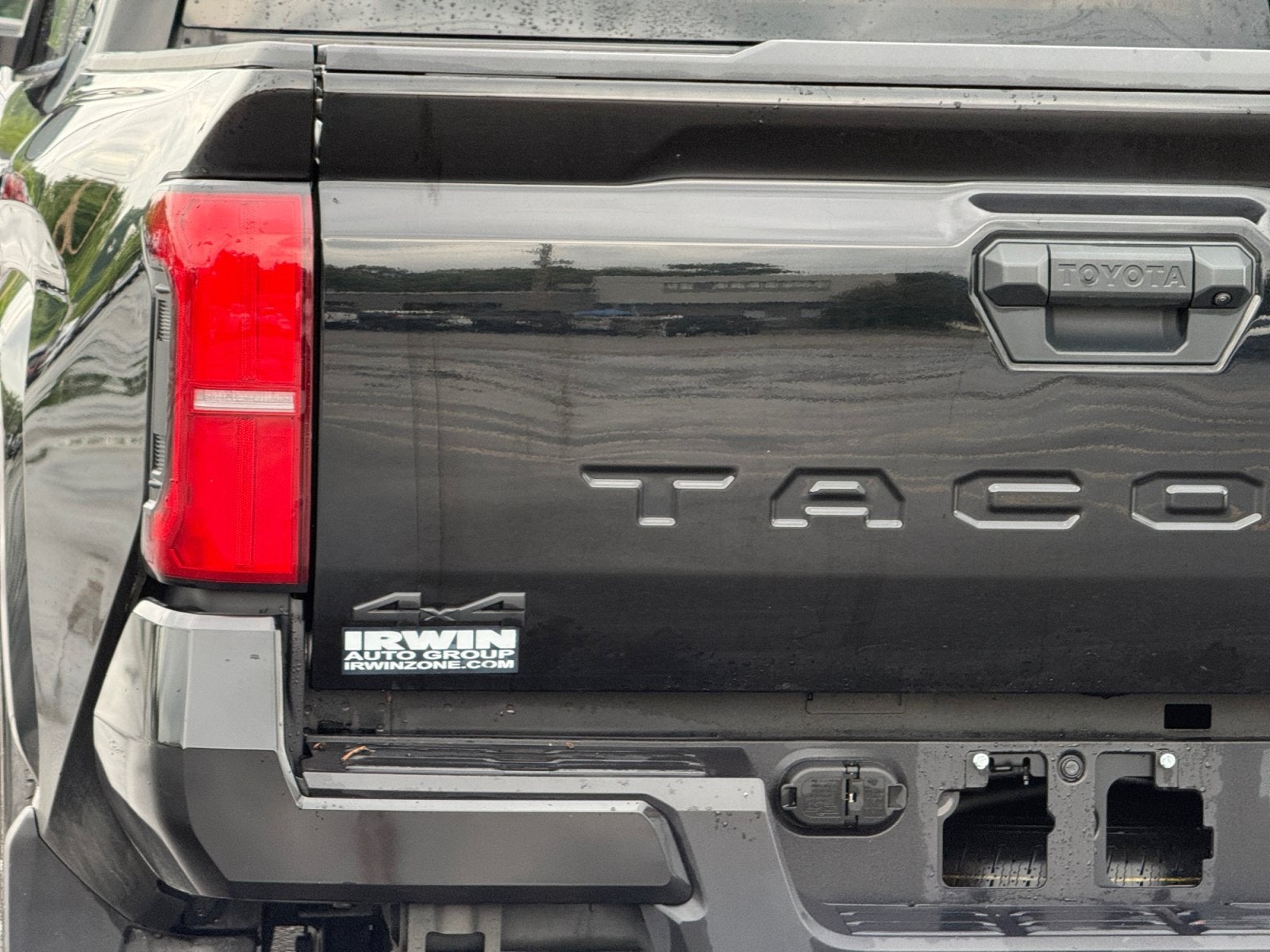 2025 Toyota Tacoma 4WD SR5