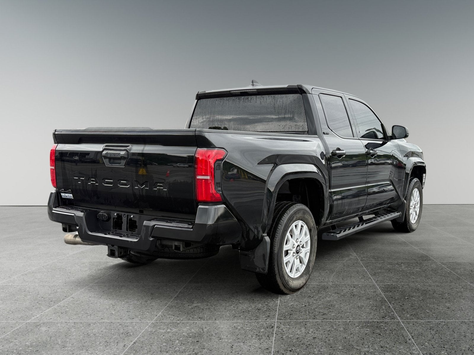 2025 Toyota Tacoma 4WD SR5