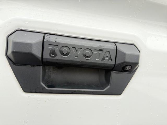 2025 Toyota Tacoma 4WD SR5