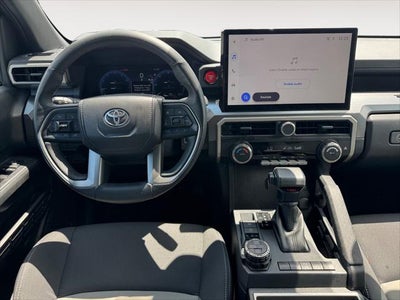 2025 Toyota Tacoma 4WD SR5