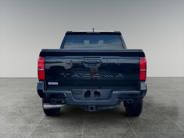 2025 Toyota Tacoma 4WD SR5