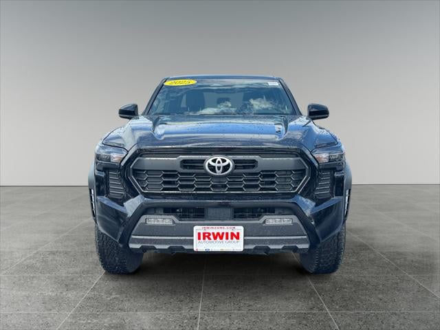 2025 Toyota Tacoma 4WD SR5