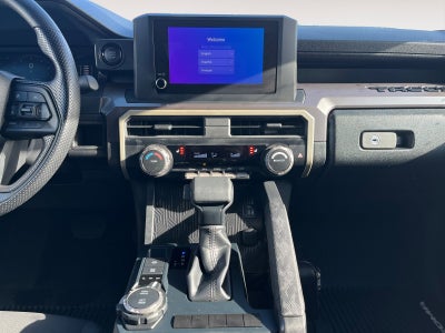 2025 Toyota Tacoma 4WD SR5