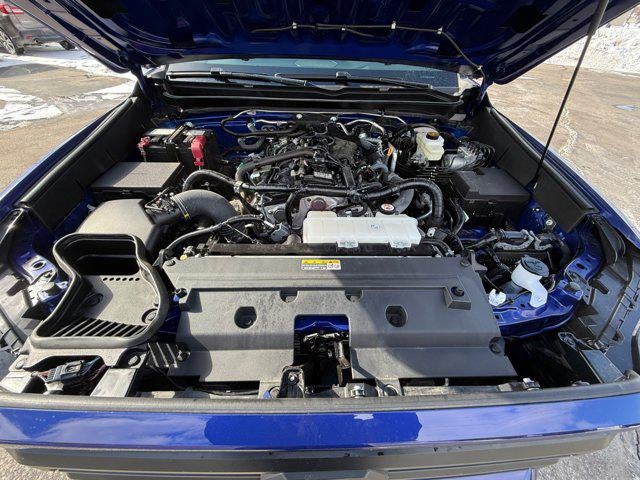 2025 Toyota Tacoma 4WD SR5