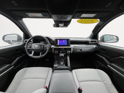 2025 Toyota Tacoma 4WD SR5