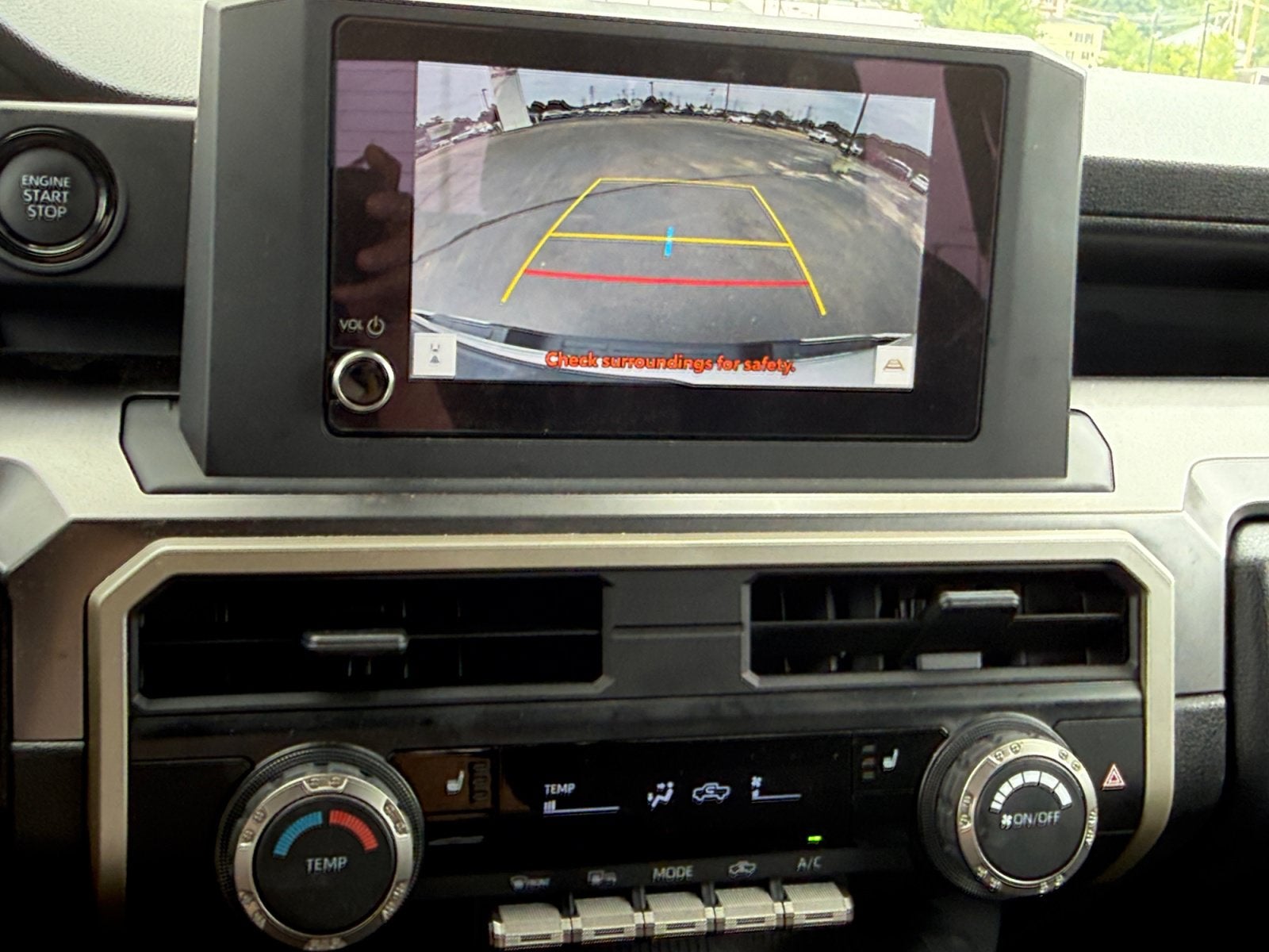 2025 Toyota Tacoma 4WD SR5