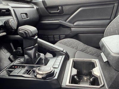 2025 Toyota Tacoma 4WD SR5