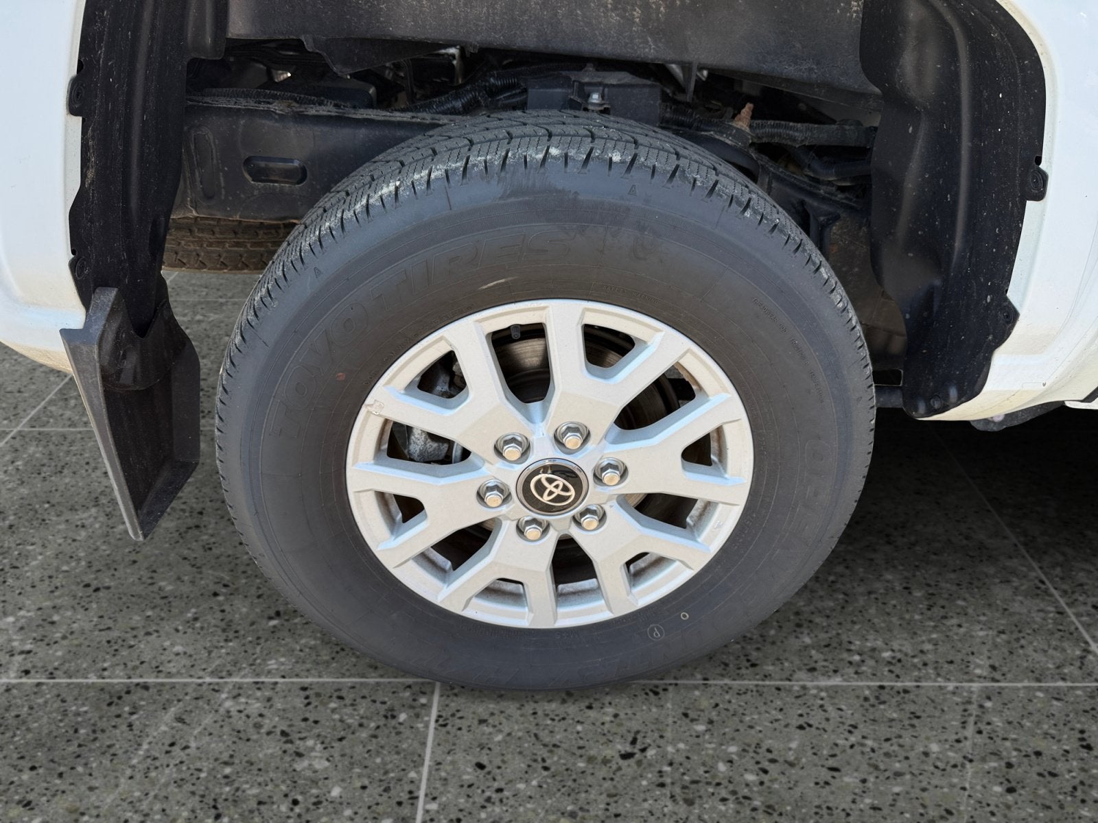 2024 Toyota Tacoma 4WD SR5