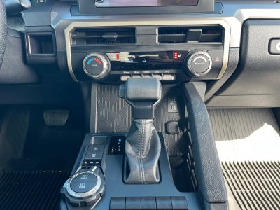 2025 Toyota Tacoma 4WD SR5