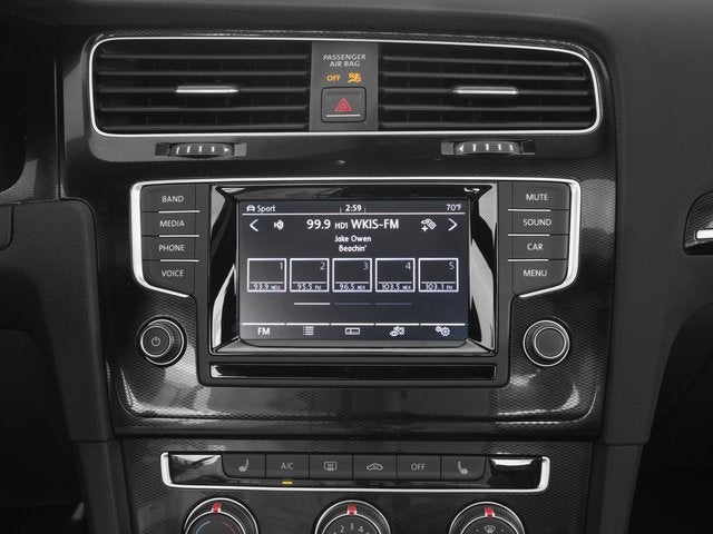 2017 Volkswagen Golf GTI SE 4-Door