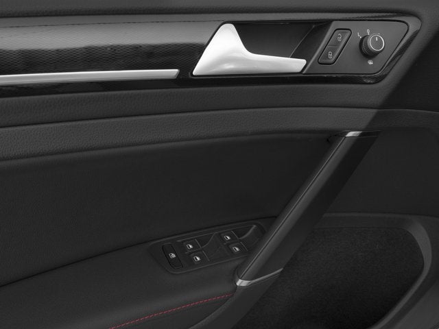 2017 Volkswagen Golf GTI SE 4-Door
