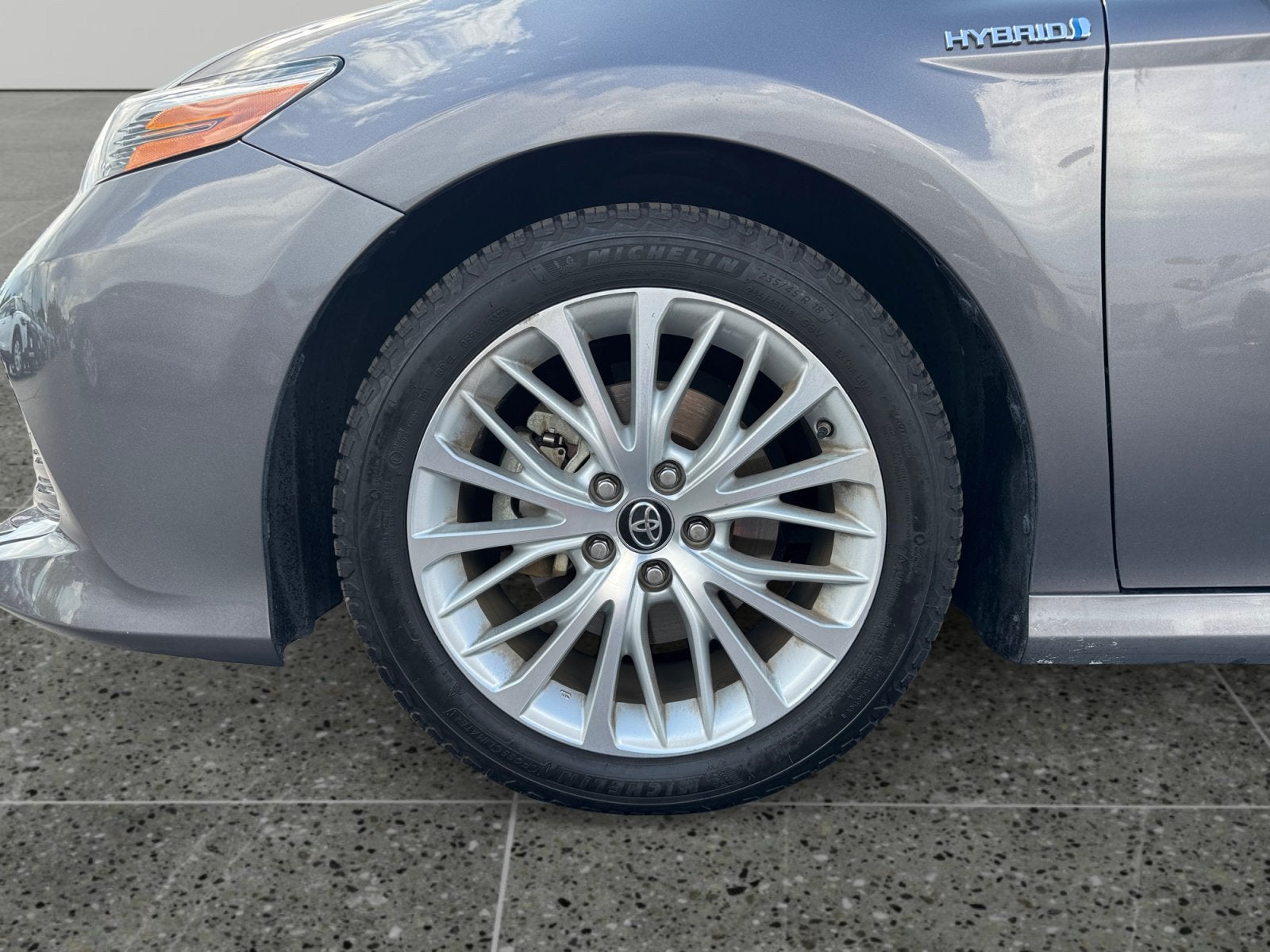 2019 Toyota Camry Hybrid XLE