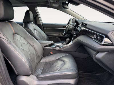 2019 Toyota Camry Hybrid XLE
