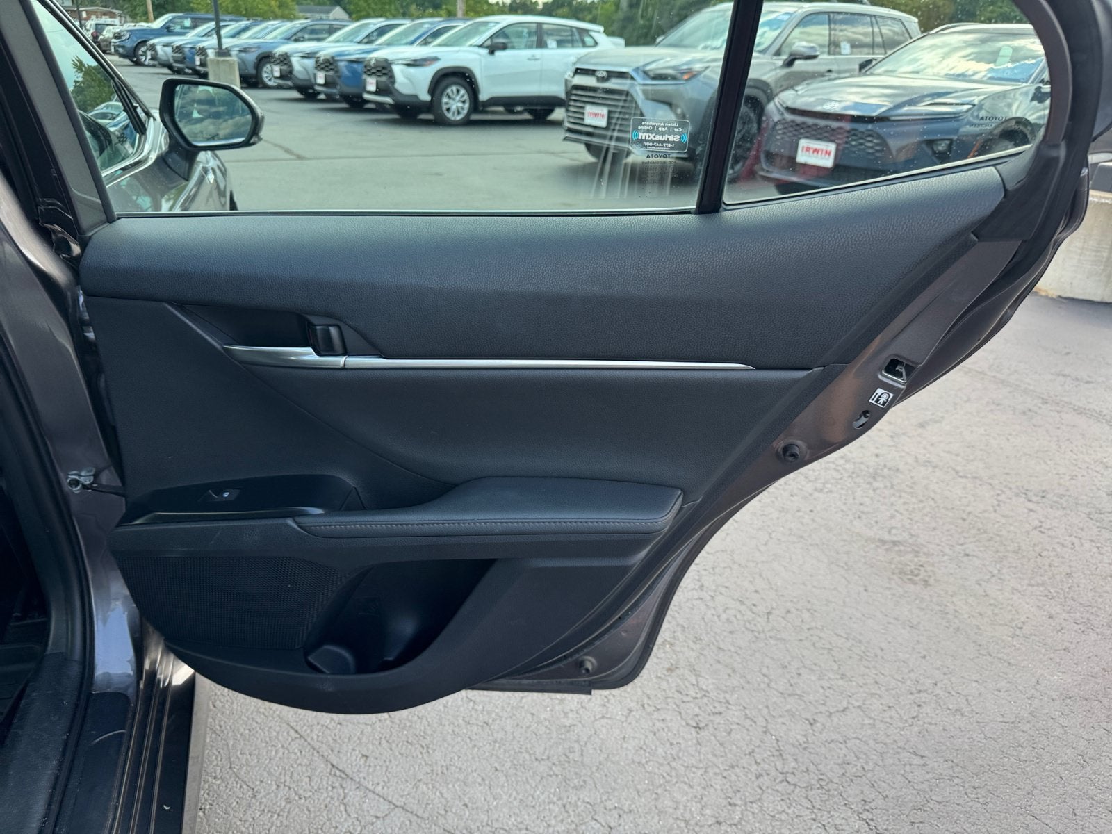 2019 Toyota Camry Hybrid XLE