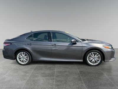 2019 Toyota Camry Hybrid XLE