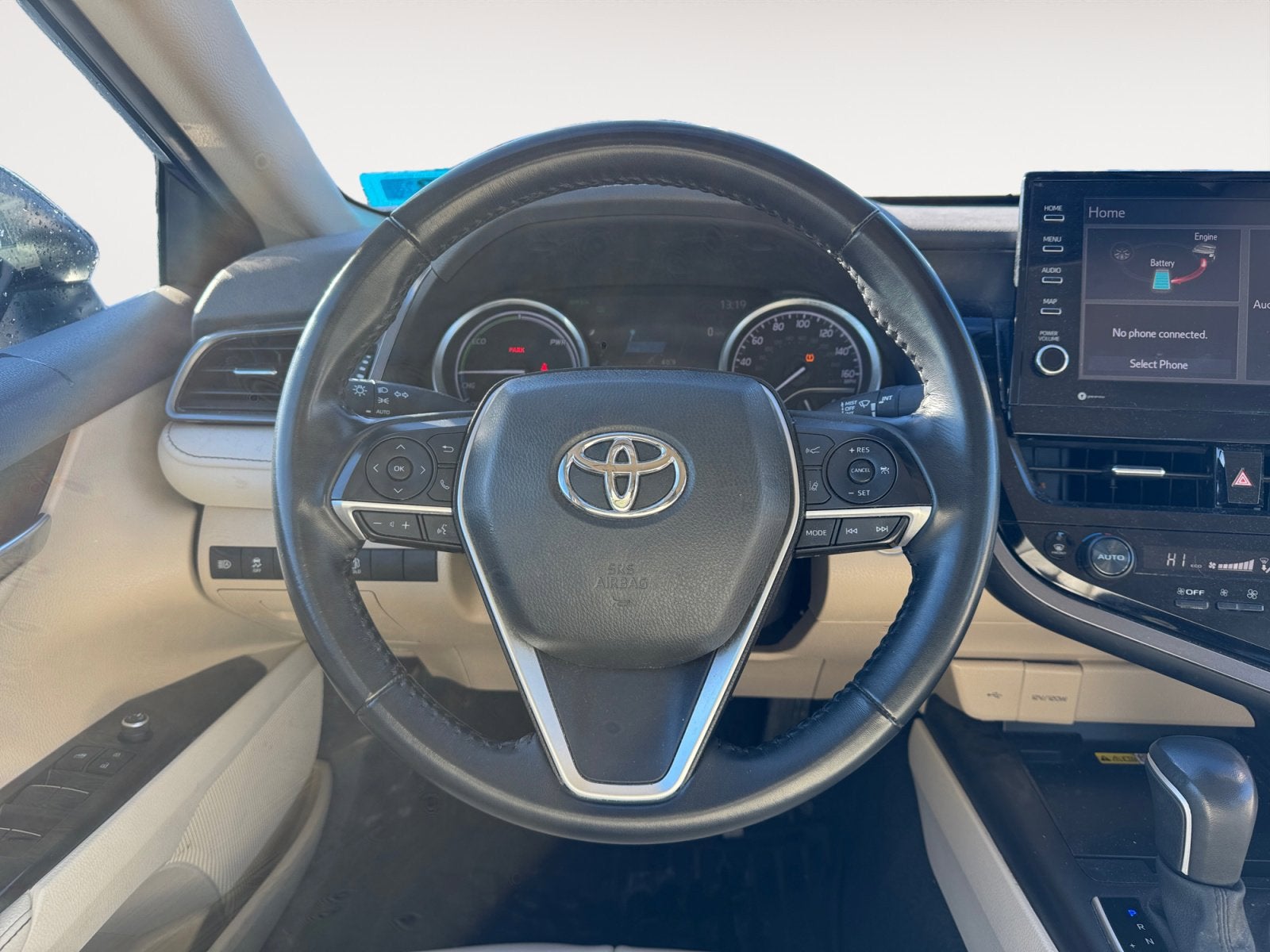 2023 Toyota Camry Hybrid XLE