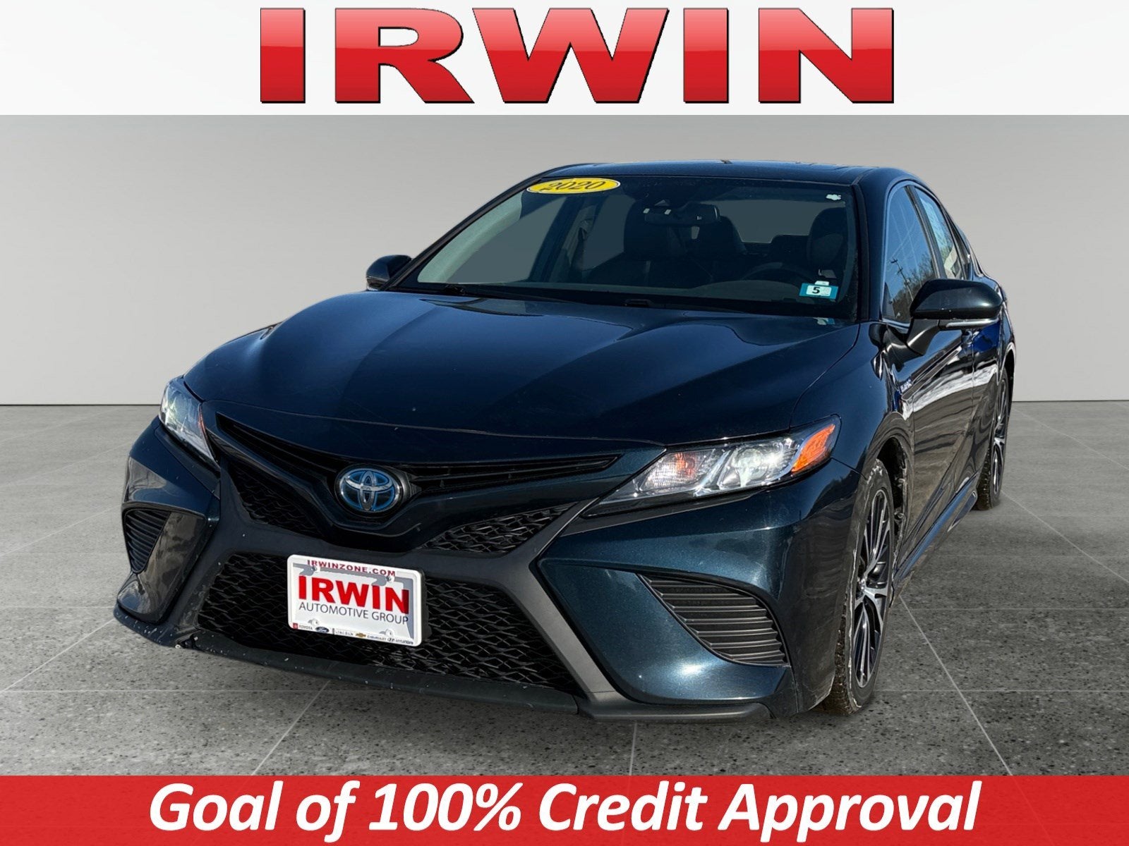 2020 Toyota Camry Hybrid SE