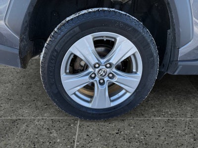 2022 Toyota RAV4 Hybrid LE