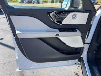 2027 Lincoln Aviator Reserve