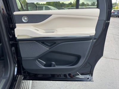 2027 Lincoln Navigator L Reserve