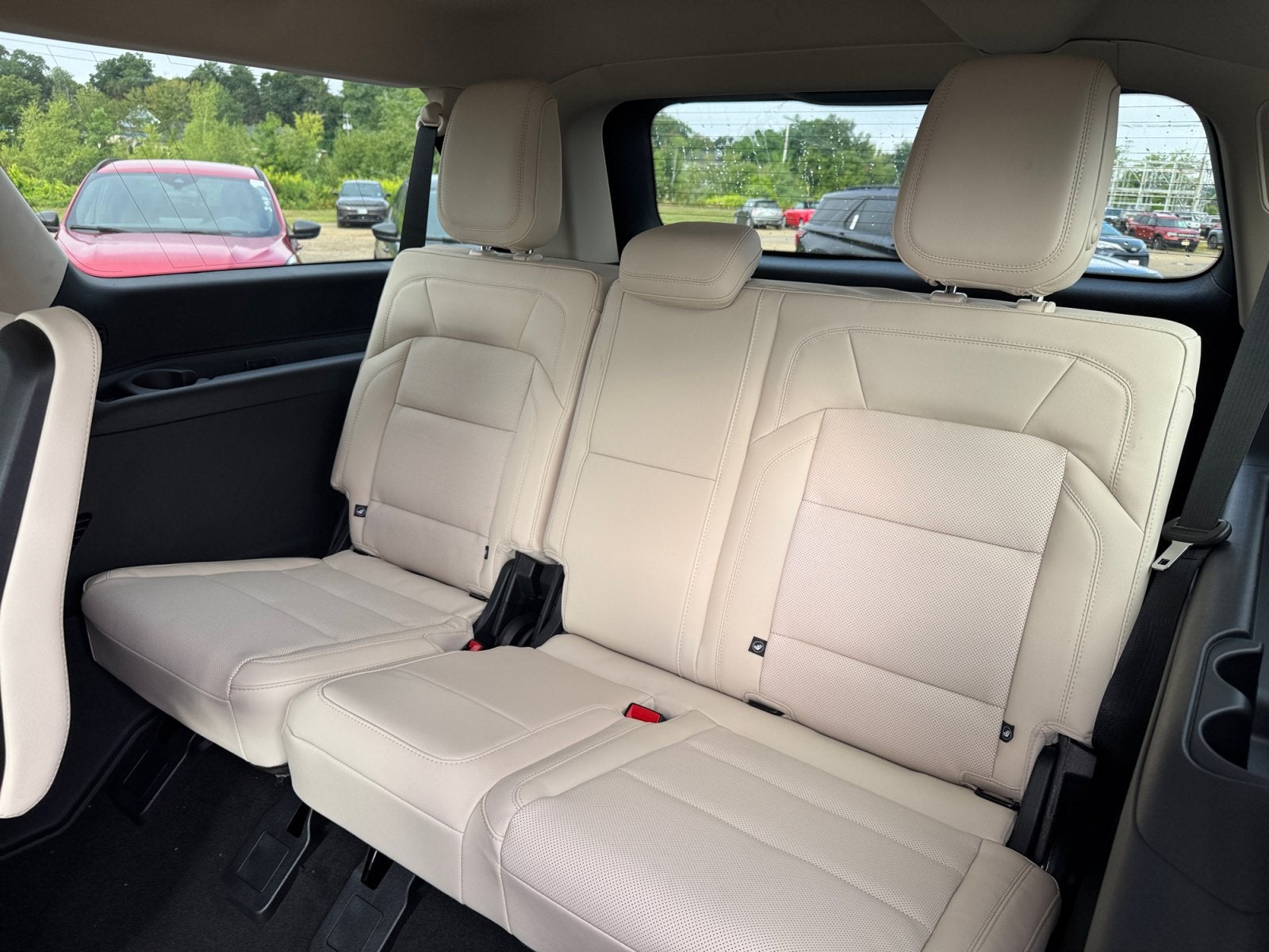 2027 Lincoln Navigator L Reserve