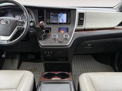 2020 Toyota Sienna Limited Premium