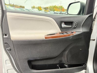 2020 Toyota Sienna Limited Premium