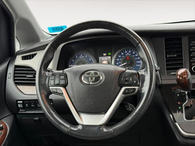 2020 Toyota Sienna Limited Premium