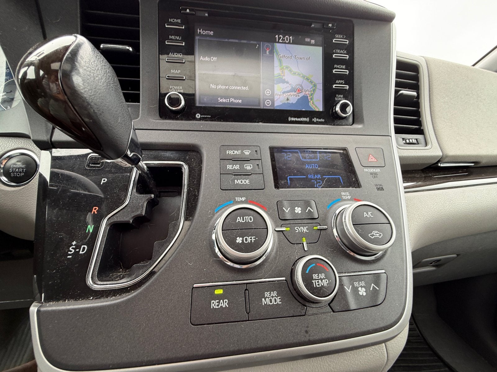 2020 Toyota Sienna XLE